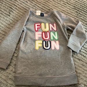 Baby gap sweatshirt size 5.
